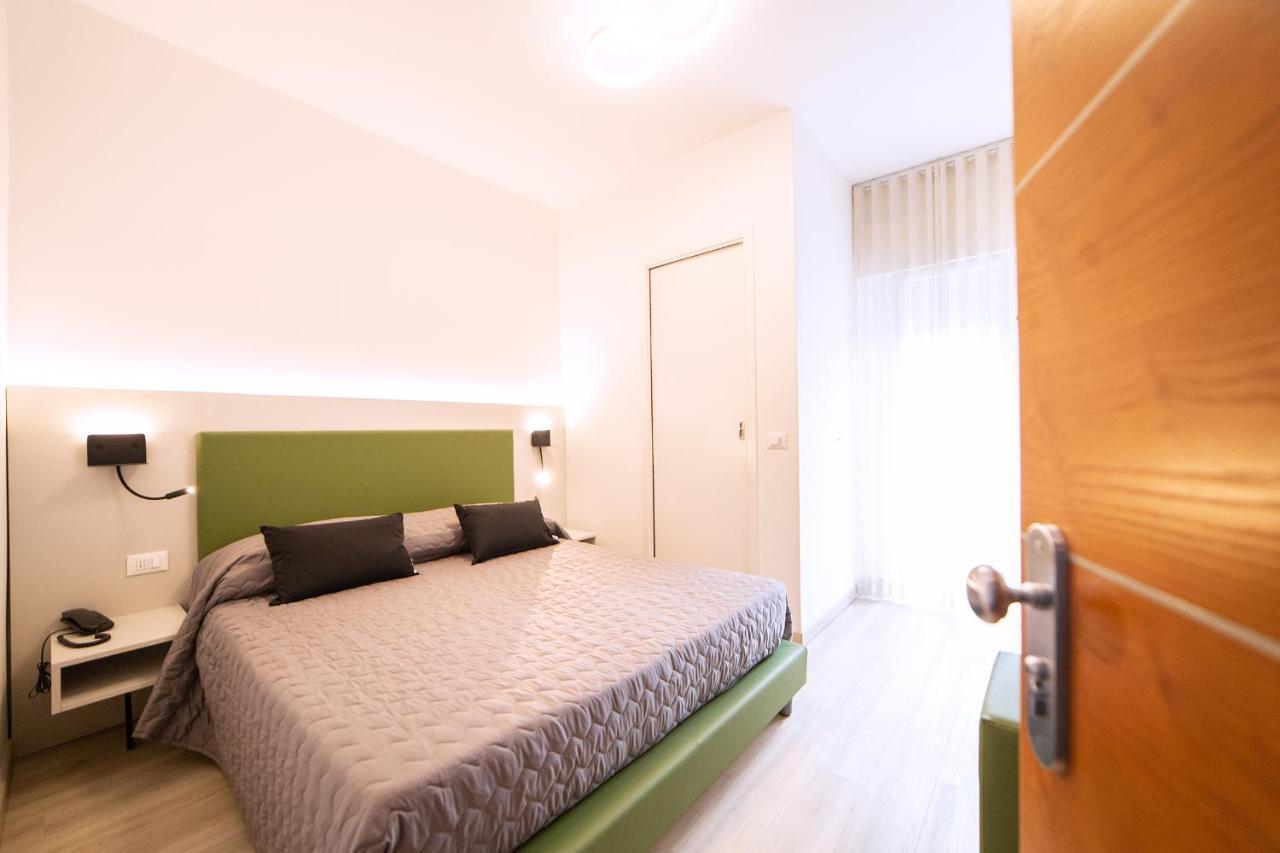 Hotel All'Orologio 3 Stelle Superior Caorle Buitenkant foto