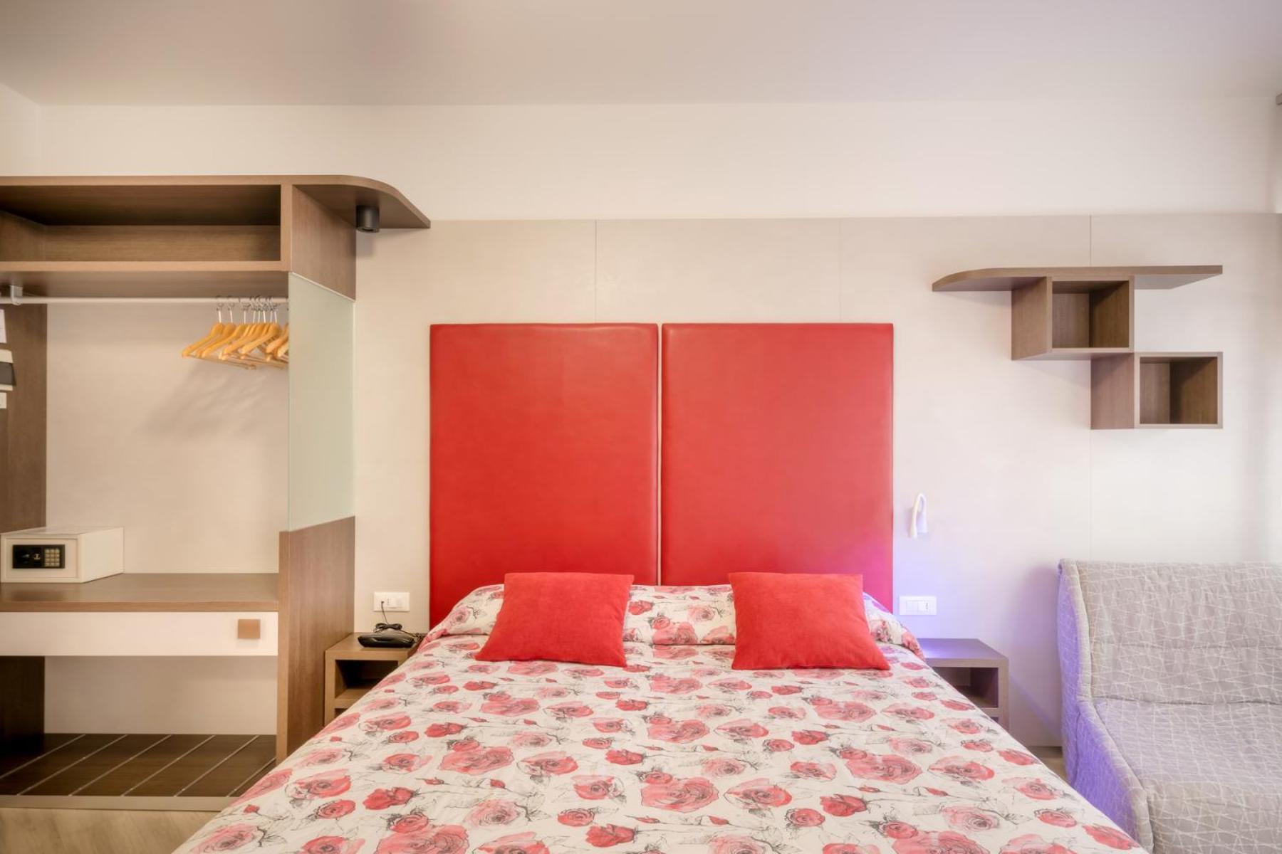 Hotel All'Orologio 3 Stelle Superior Caorle Buitenkant foto