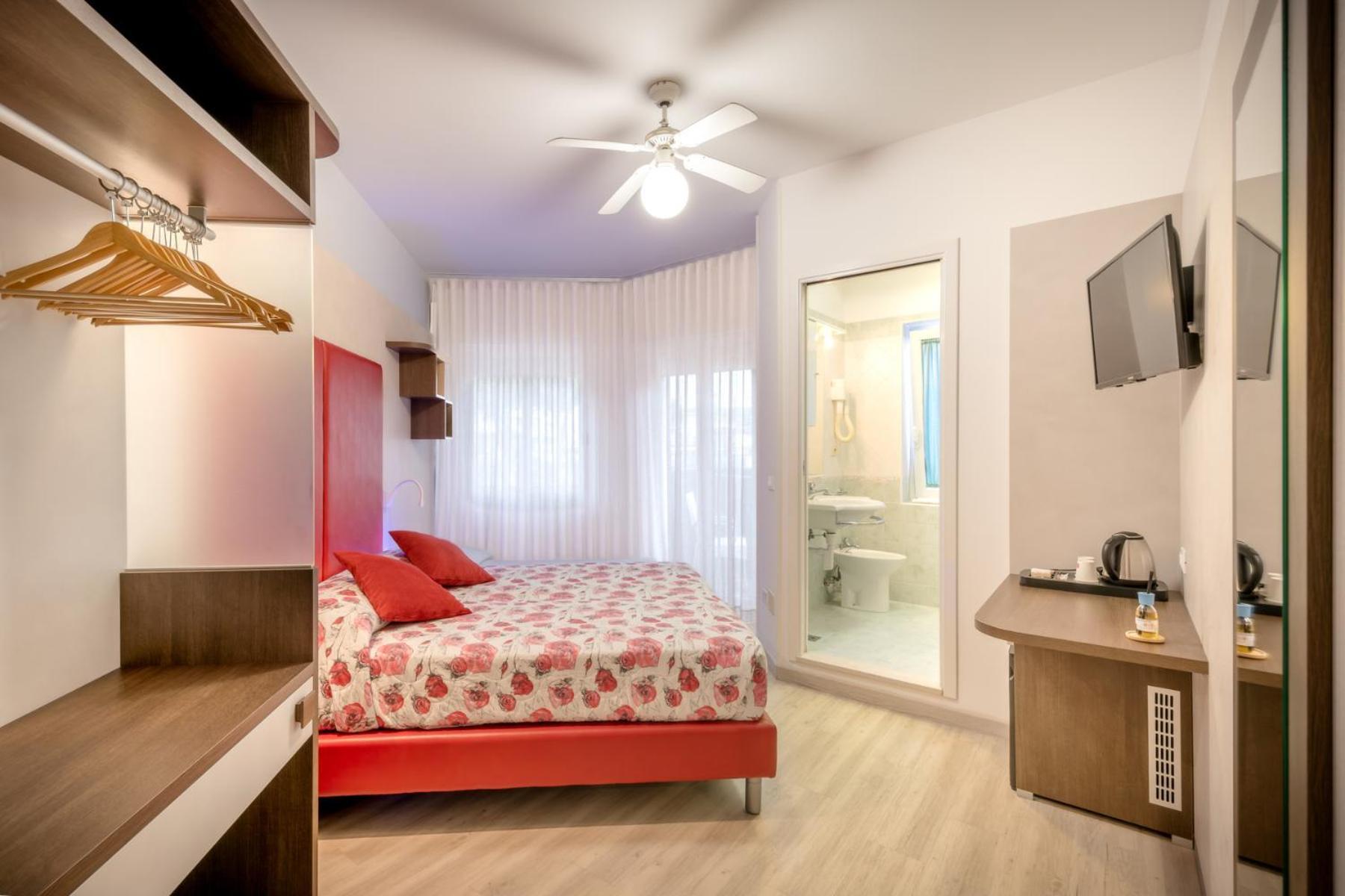 Hotel All'Orologio 3 Stelle Superior Caorle Buitenkant foto