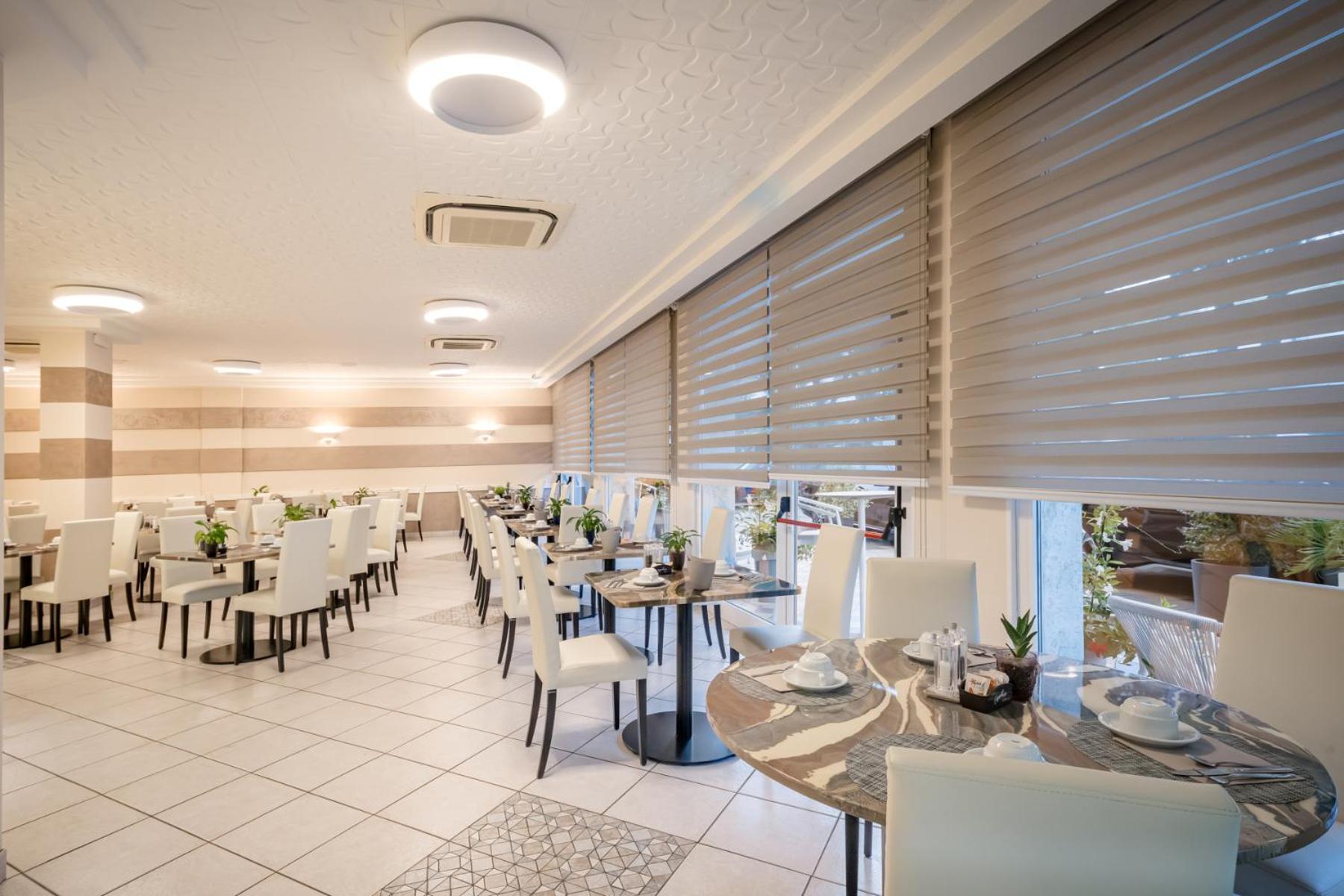 Hotel All'Orologio 3 Stelle Superior Caorle Buitenkant foto