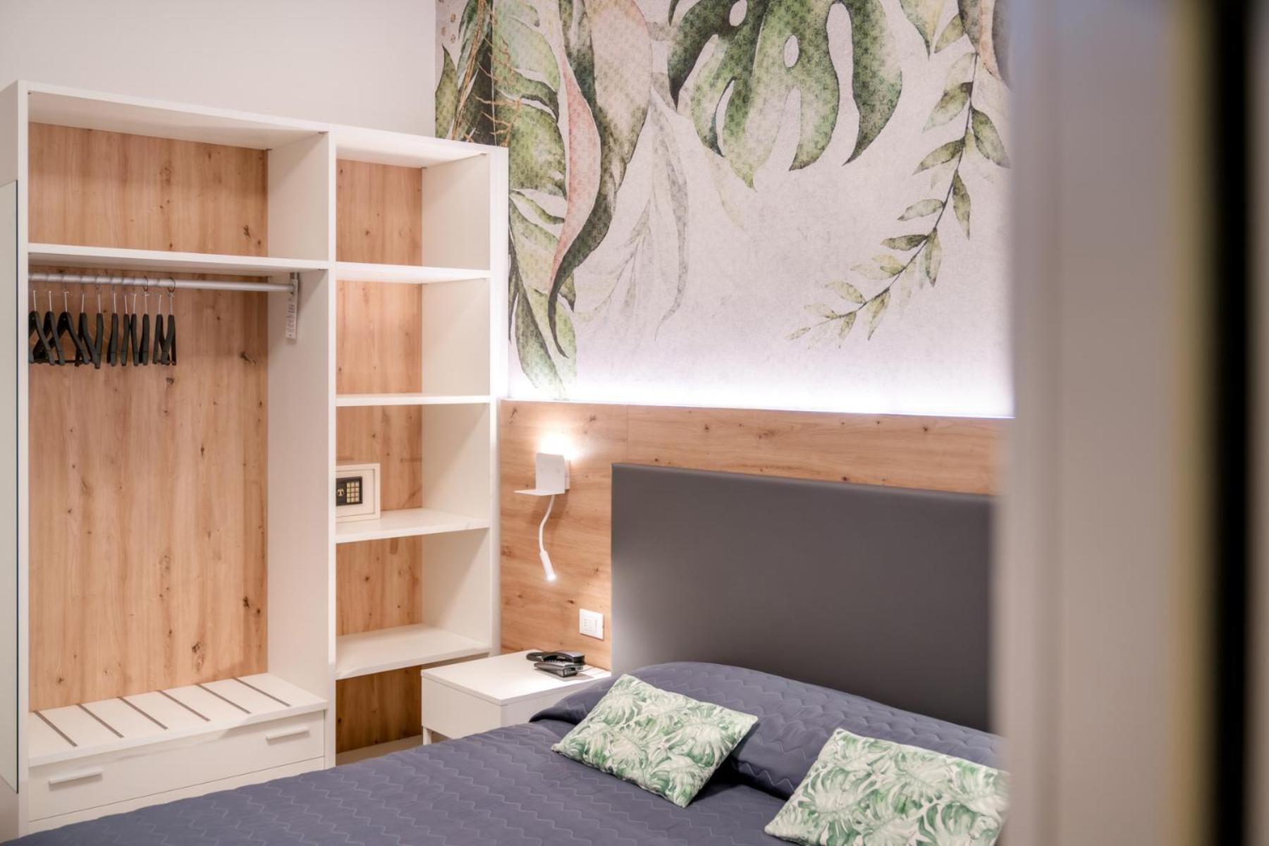 Hotel All'Orologio 3 Stelle Superior Caorle Buitenkant foto