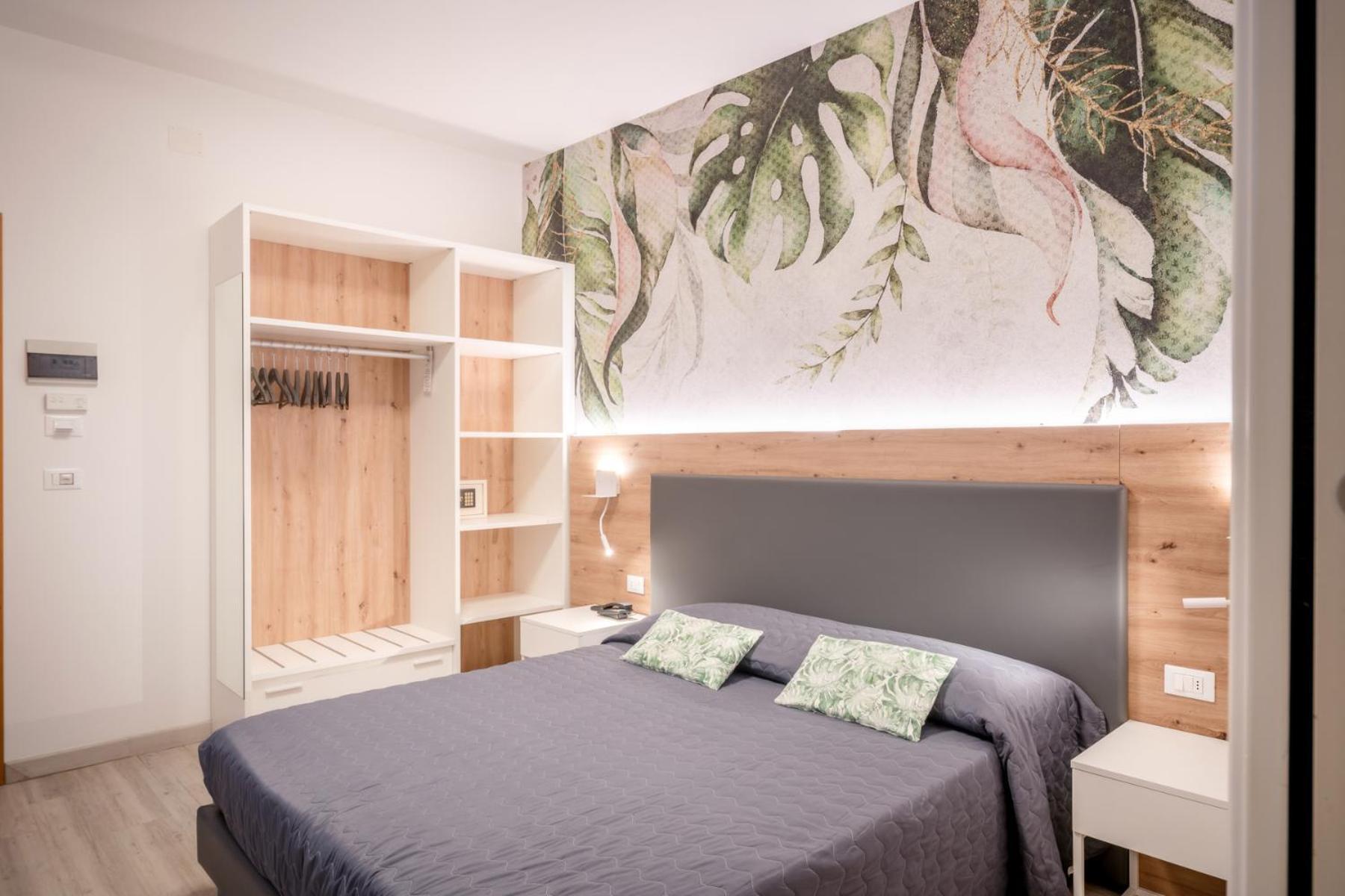 Hotel All'Orologio 3 Stelle Superior Caorle Buitenkant foto