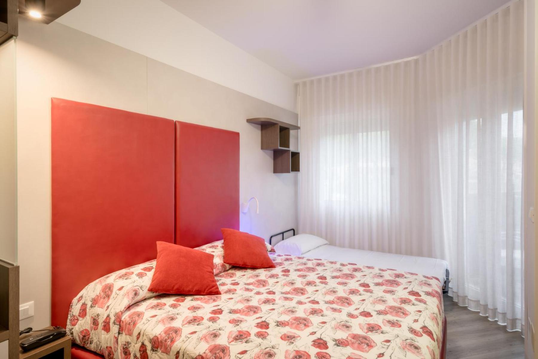 Hotel All'Orologio 3 Stelle Superior Caorle Buitenkant foto