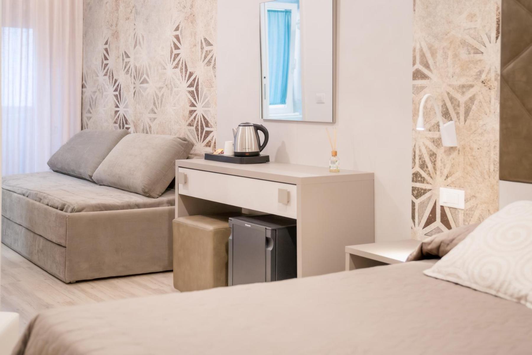 Hotel All'Orologio 3 Stelle Superior Caorle Buitenkant foto